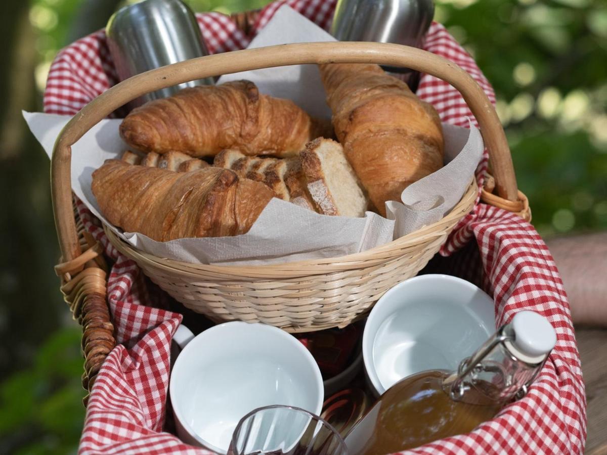 Les Cabanes De Labrousse Saint-Julien-Labrousse 外观 照片